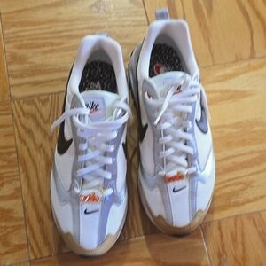 Nike sneakers /Air Max Pre Day